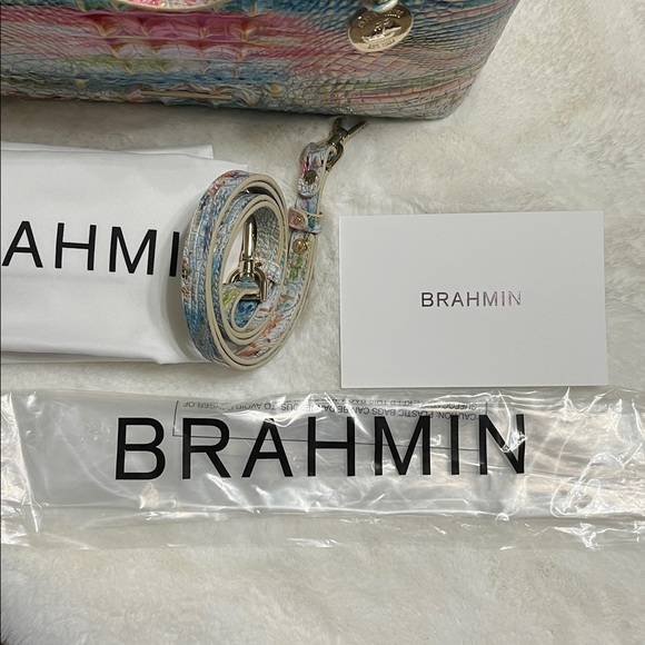 Brahmin Staycation Duxbury bnwt - Picture 6 of 7
